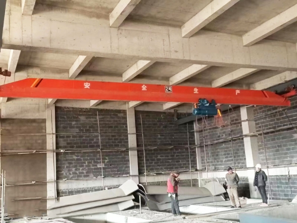 懸掛起重機(jī)